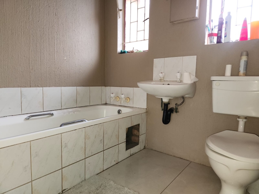 3 Bedroom Property for Sale in Boitekong Ext 3 North West